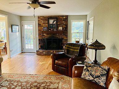 657 Pawley Road Mount Pleasant, SC 29464 - Photo 11 of 25 Wayne & Pamela Oliver - PH10