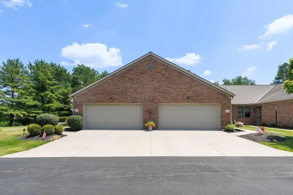 $320,000 | 88 Welshire Court, Delaware, OH 43015