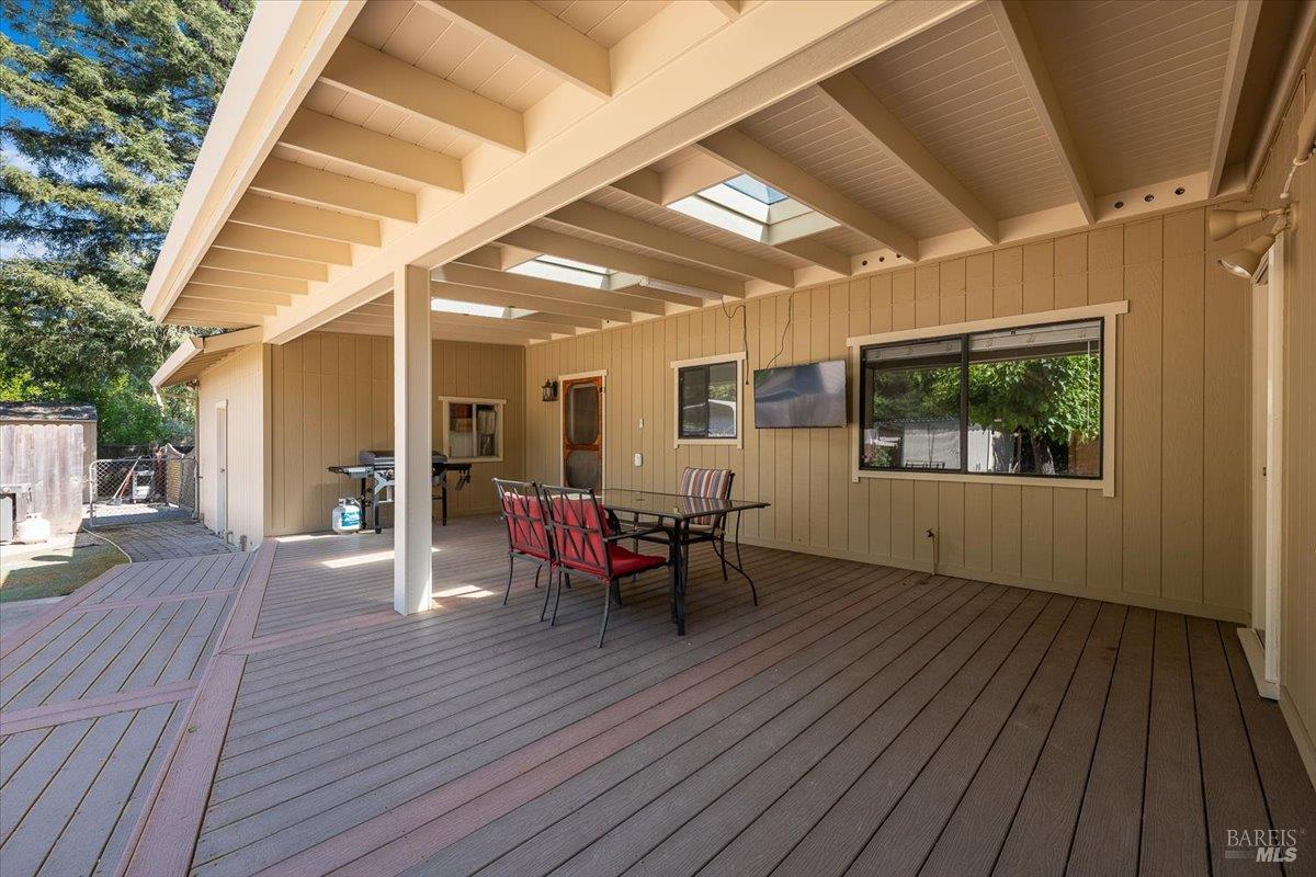 8030 Elphick Road Sebastopol, CA 95472 - Photo 31 of 36