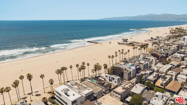 $8,750,000 | 2609 Ocean Front Walk, Venice, CA 90291