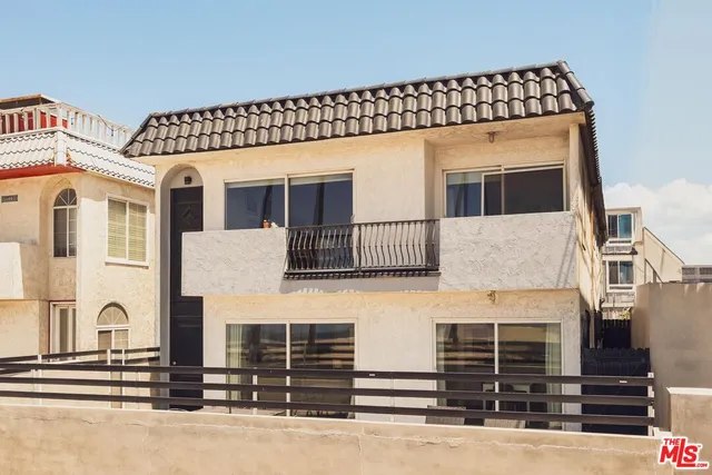 $8,750,000 | 2609 Ocean Front Walk, Venice, CA 90291