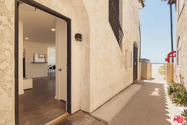 $8,750,000 | 2609 Ocean Front Walk, Venice, CA 90291