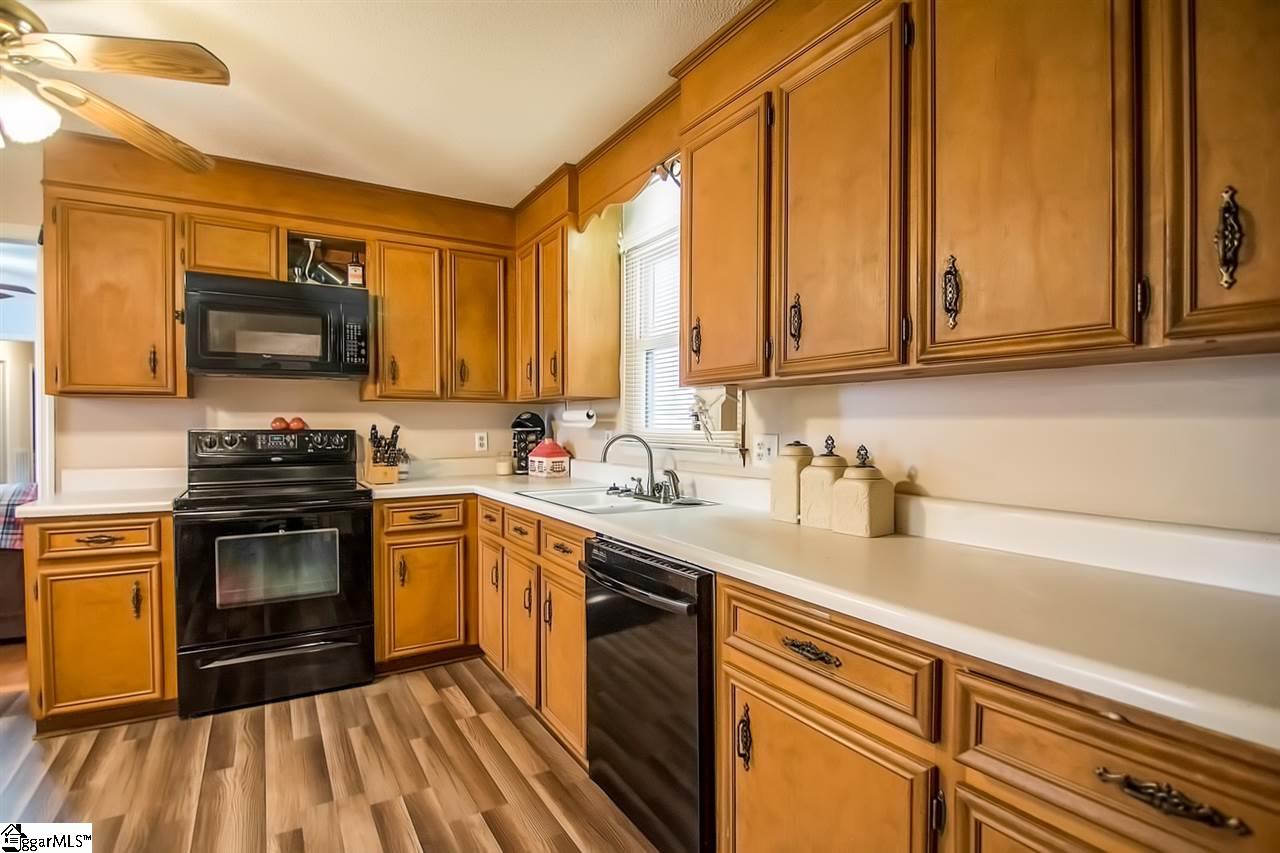 1730 Little Mountain Road Inman, SC 29349 - Photo 8 of 16
