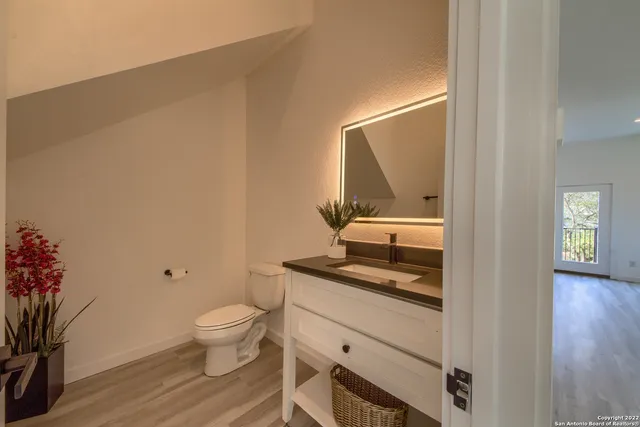 $2,300 | 675 Hummingbird Hill, Canyon Lake, TX 78133