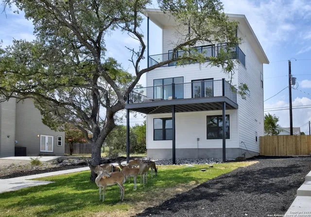 $2,300 | 675 Hummingbird Hill, Canyon Lake, TX 78133