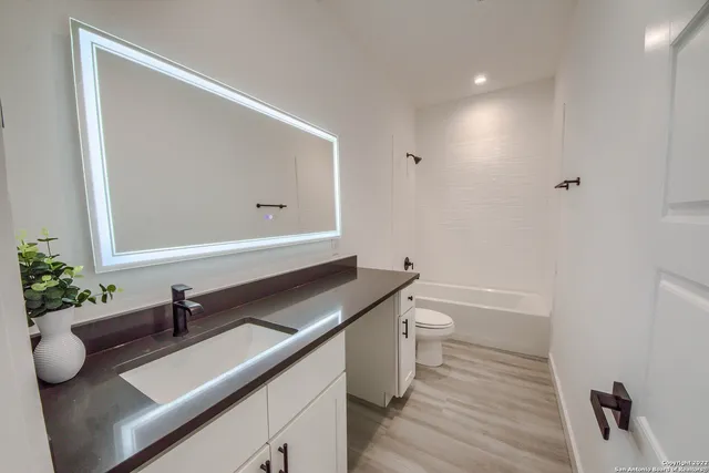 $2,300 | 675 Hummingbird Hill, Canyon Lake, TX 78133