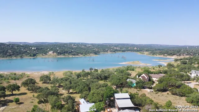 $2,300 | 675 Hummingbird Hill, Canyon Lake, TX 78133