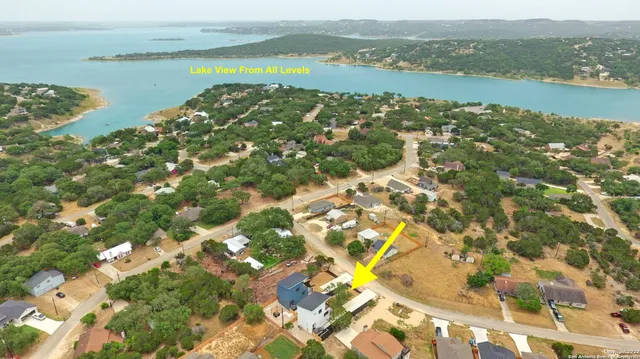 $2,300 | 675 Hummingbird Hill, Canyon Lake, TX 78133