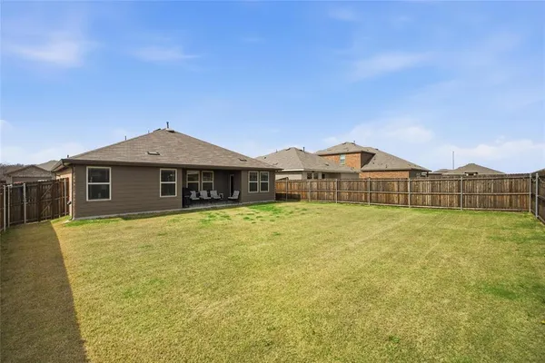 $1,800 | 304 Red Strm Way, Caddo Mills, TX 75135