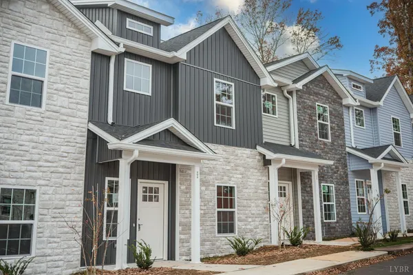 $299,900 | 536 Leesville Road, Unit 207, Lynchburg, VA 24502