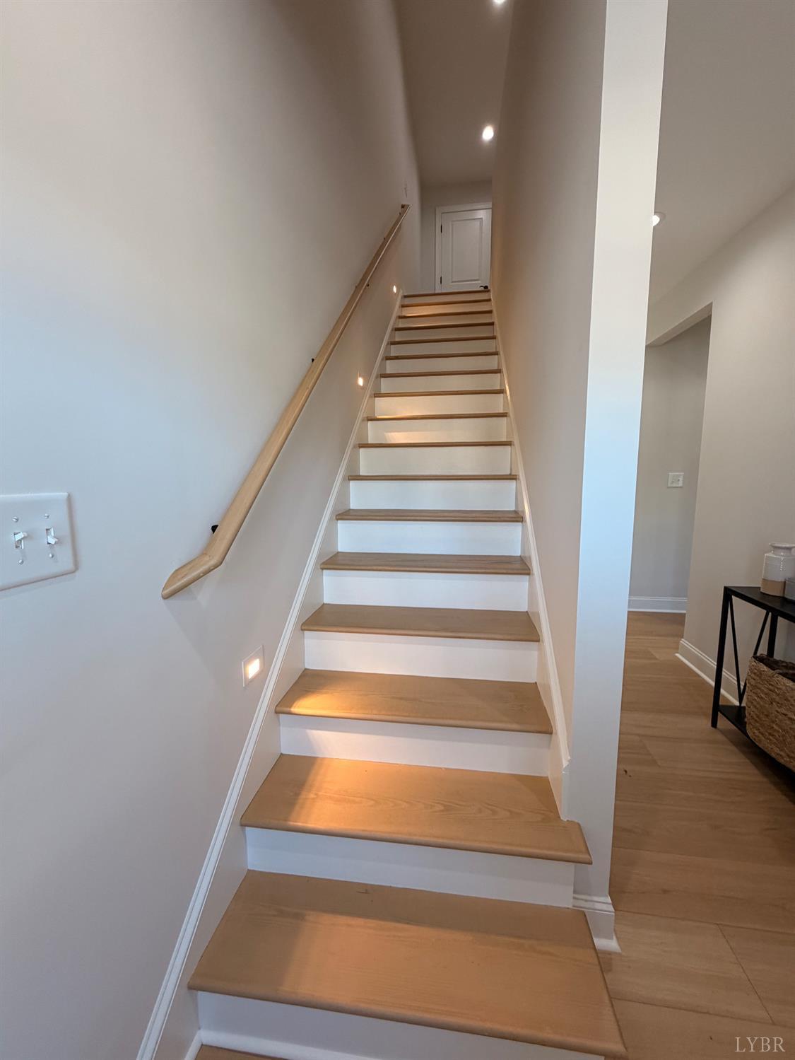 536 Leesville Road, Unit 207 Lynchburg, VA 24502 - Photo 16 of 35 a view of entryway