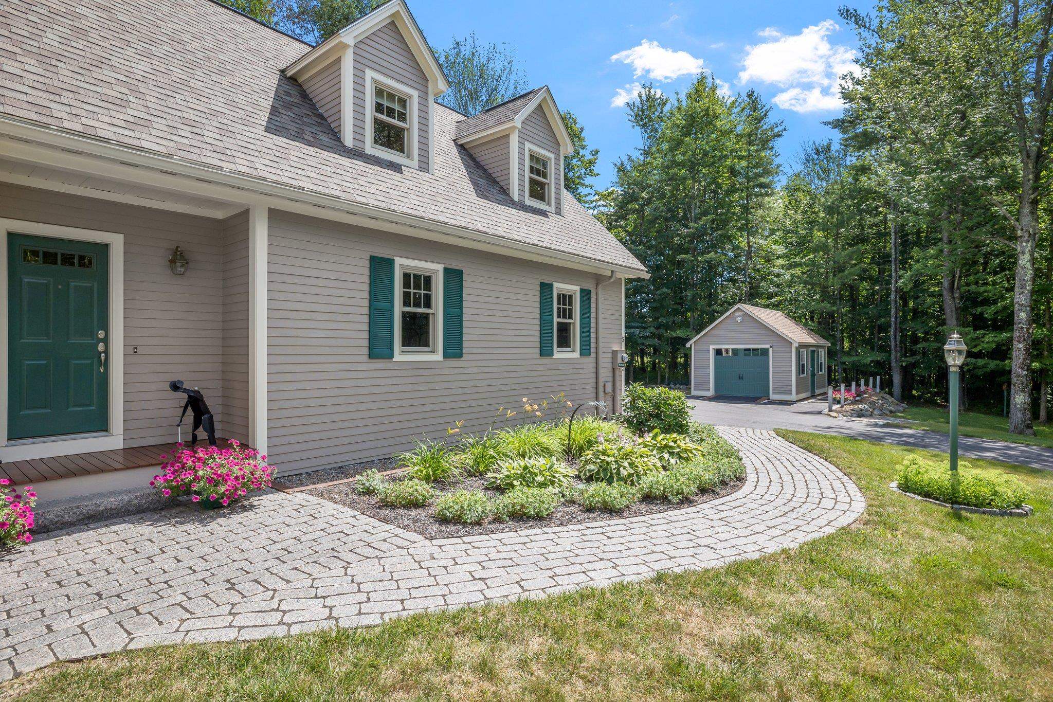 5 Clover Ridge Road Meredith, NH 03253 - Photo 4 of 40