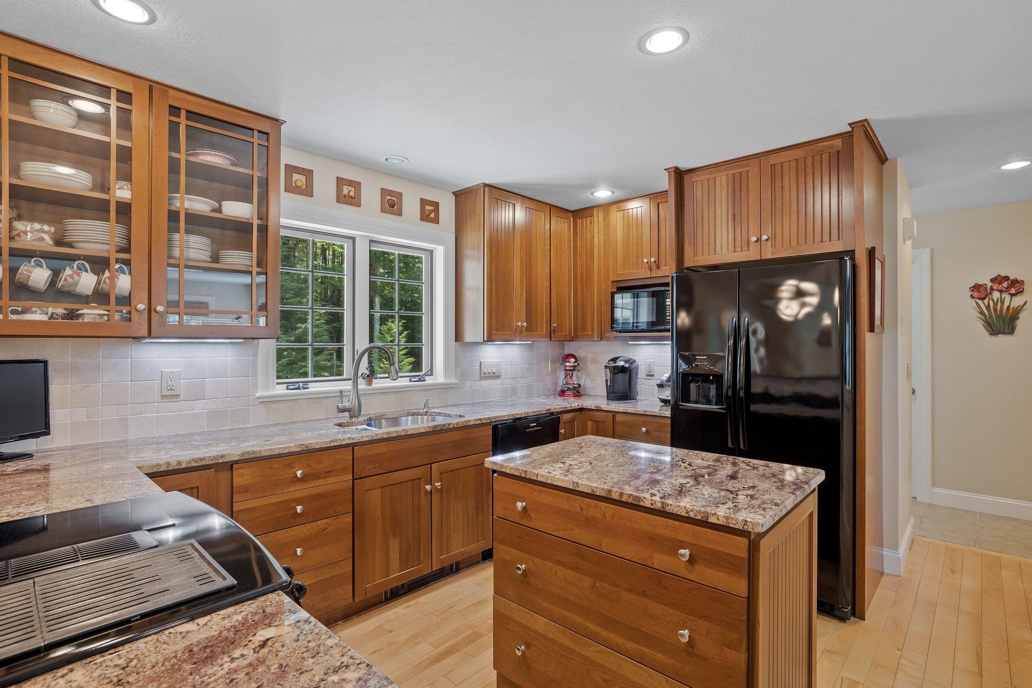 5 Clover Ridge Road Meredith, NH 03253 - Photo 8 of 40