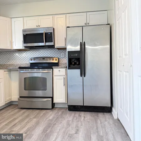 $2,490 | 2423 West Rosecroft Village Circle, Oxon Hill, MD 20745