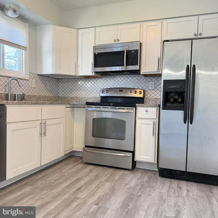 $2,490 | 2423 West Rosecroft Village Circle, Oxon Hill, MD 20745