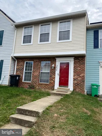 $2,490 | 2423 West Rosecroft Village Circle, Oxon Hill, MD 20745