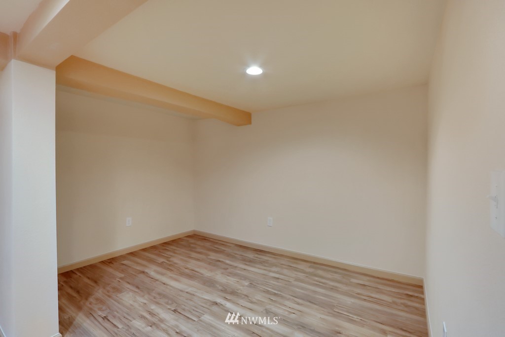 27010 Lower Burnett Road East Buckley, WA 98321 - Photo 22 of 32 Gallery Image 22