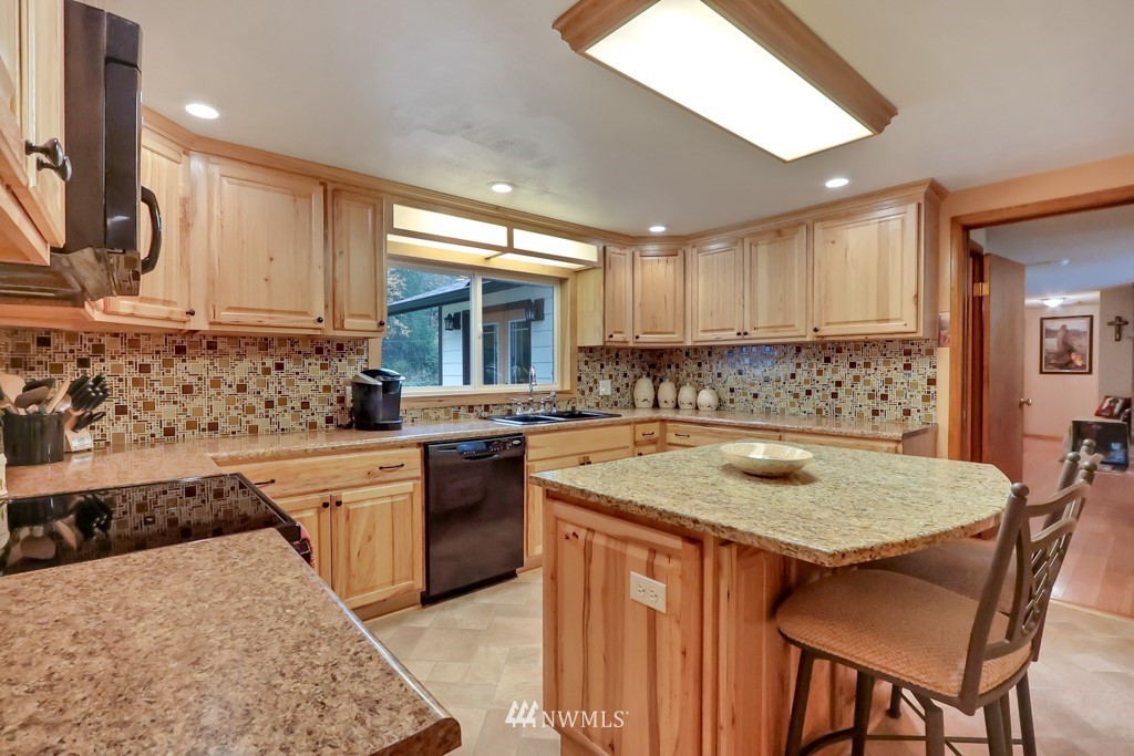 27010 Lower Burnett Road East Buckley, WA 98321 - Photo 10 of 32 Gallery Image 10