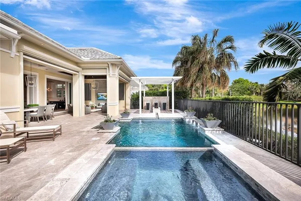 $2,895,000 | 3208 Kumamoto Lane, Naples, FL 34114