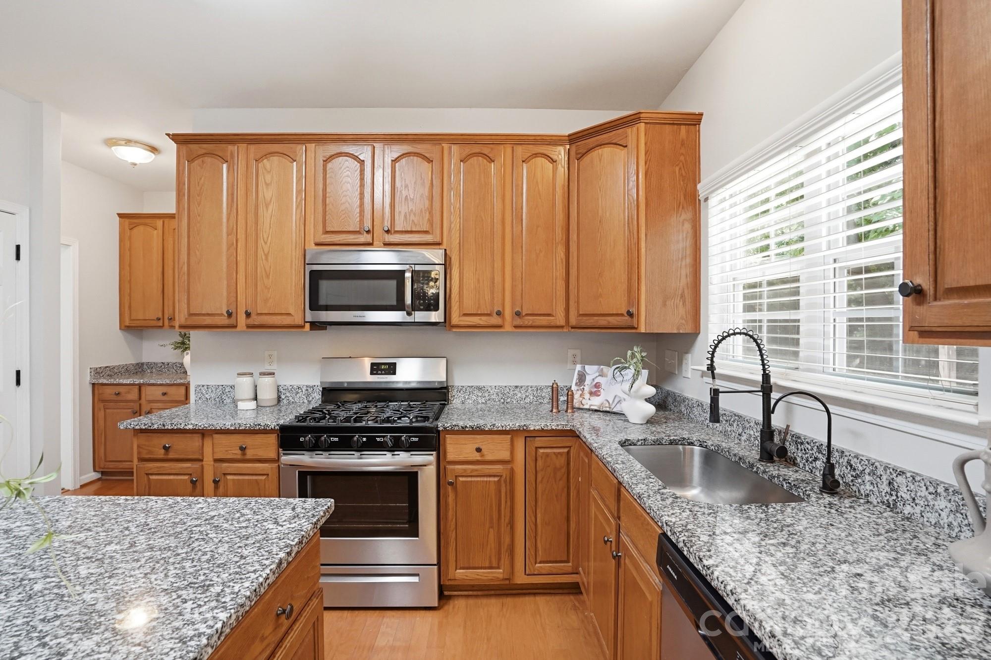 5116 Balsam Bark Lane Fort Mill, SC 29708 - Photo 12 of 47