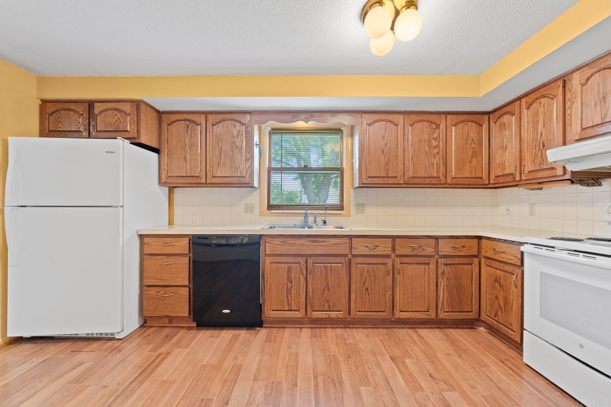 5734 Wheelock Road Fort Wayne, IN 46835 - Photo 14 of 36