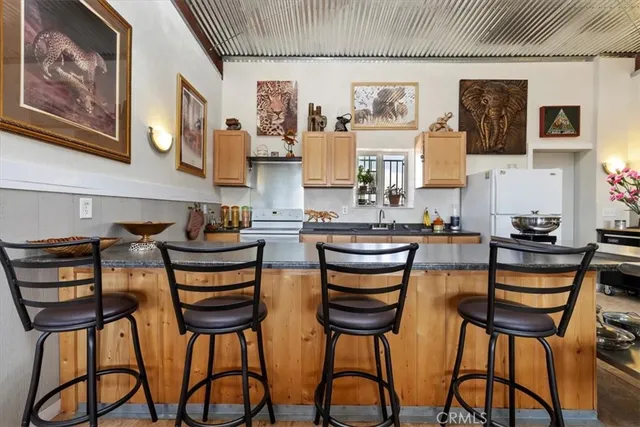 $1,988,880 | 9025 Camp Rock Road, Lucerne Valley, CA 92356