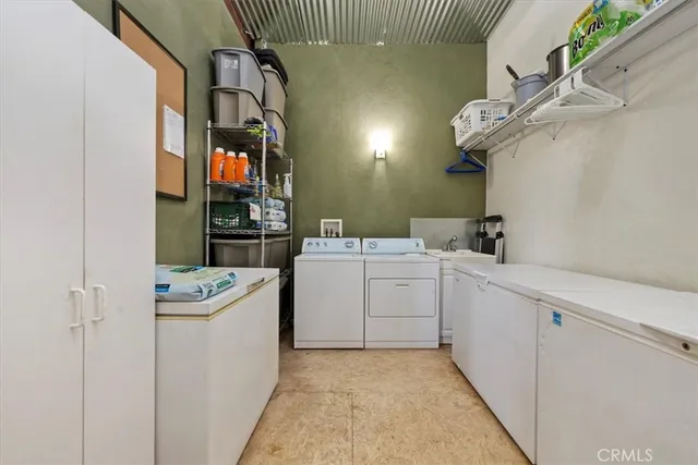 $1,988,880 | 9025 Camp Rock Road, Lucerne Valley, CA 92356