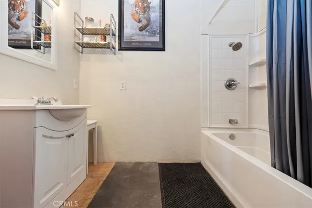 $1,988,880 | 9025 Camp Rock Road, Lucerne Valley, CA 92356