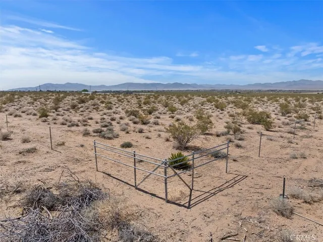 $1,988,880 | 9025 Camp Rock Road, Lucerne Valley, CA 92356