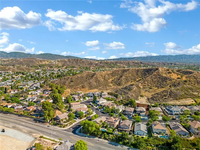 $888,000 | 21103 Cross Creek Drive, Saugus, CA 91350