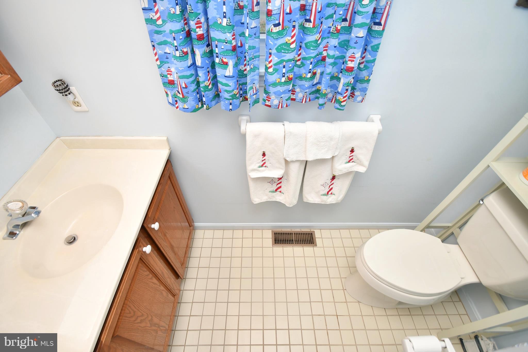 4528 Oak Ridge Drive Street, MD 21154 - Photo 25 of 32 2nd Full Bath