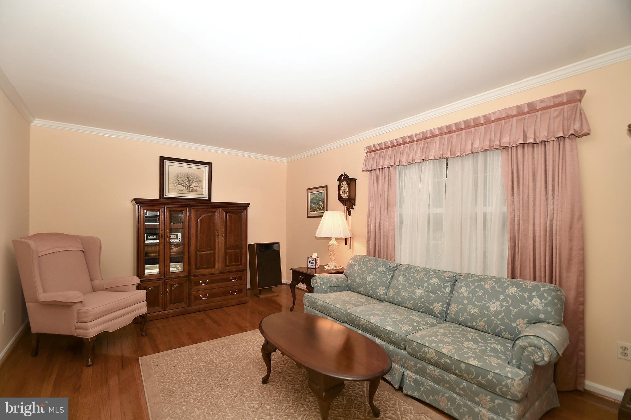 4528 Oak Ridge Drive Street, MD 21154 - Photo 4 of 32 Gleaming Hardwood Floors