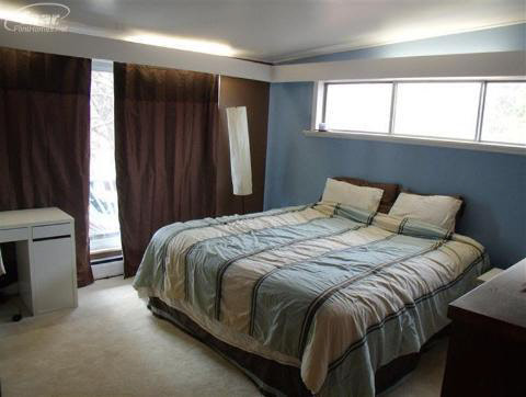 3466 East Pierson Road Flint, MI 48506 - Photo 8 of 13 20204700-7.JPG