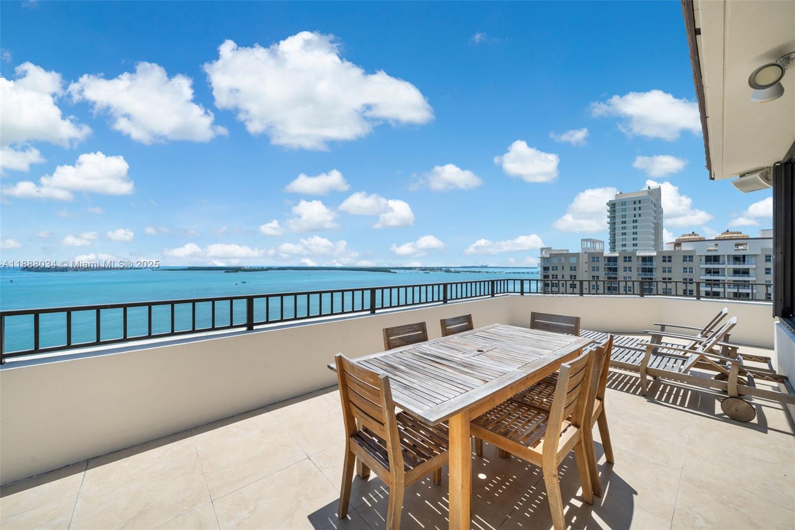 520 Brickell Key Drive, Unit UPH03 Miami, FL 33131 - Photo 14 of 22