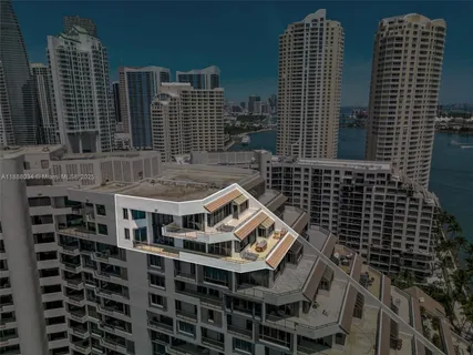 $4,500,000 | 520 Brickell Key Drive, Unit UPH03, Miami, FL 33131