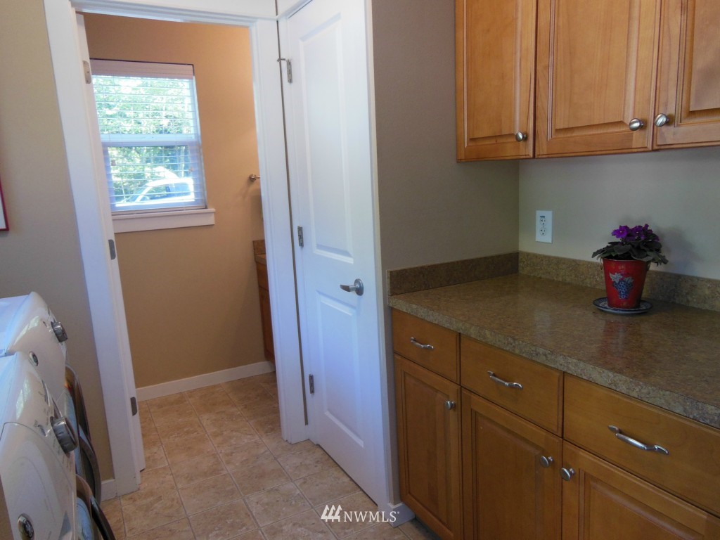 7048 Cedar Flats Road Southwest Olympia, WA 98512 - Photo 7 of 25 Gallery Image 7