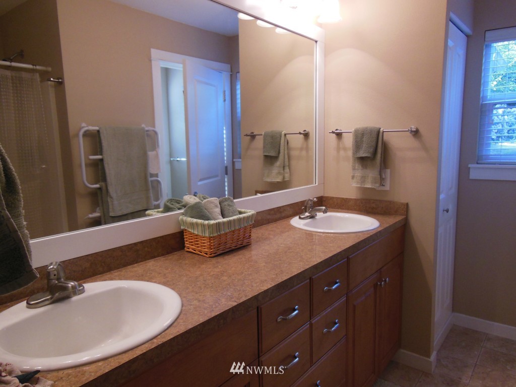 7048 Cedar Flats Road Southwest Olympia, WA 98512 - Photo 9 of 25 Gallery Image 9