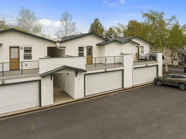 $370,000 | 438 Northwest 19th Street, Unit 60, Redmond, OR 97756