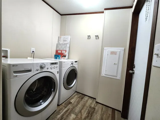 $1,295 | 8021 Parker Elaine Drive, Conroe, TX 77306