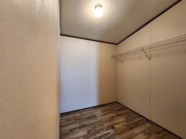 $1,295 | 8021 Parker Elaine Drive, Conroe, TX 77306