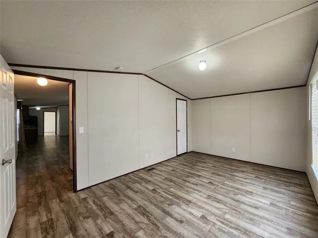 $1,295 | 8021 Parker Elaine Drive, Conroe, TX 77306