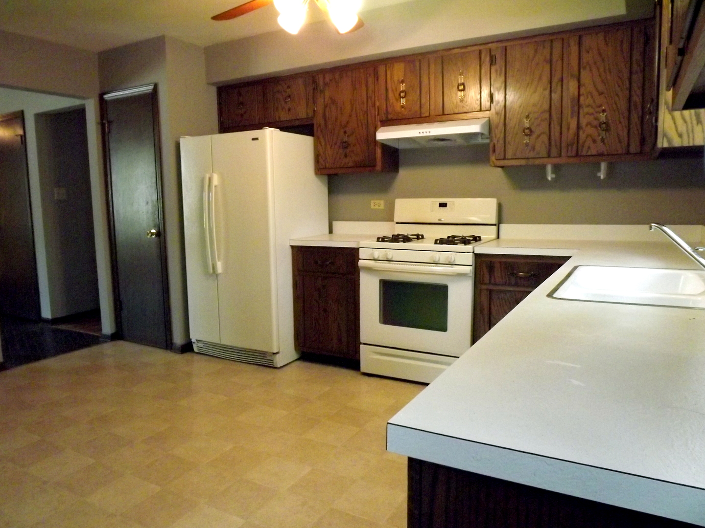 18242 Riegel Road Homewood, IL 60430 - Photo 7 of 26
