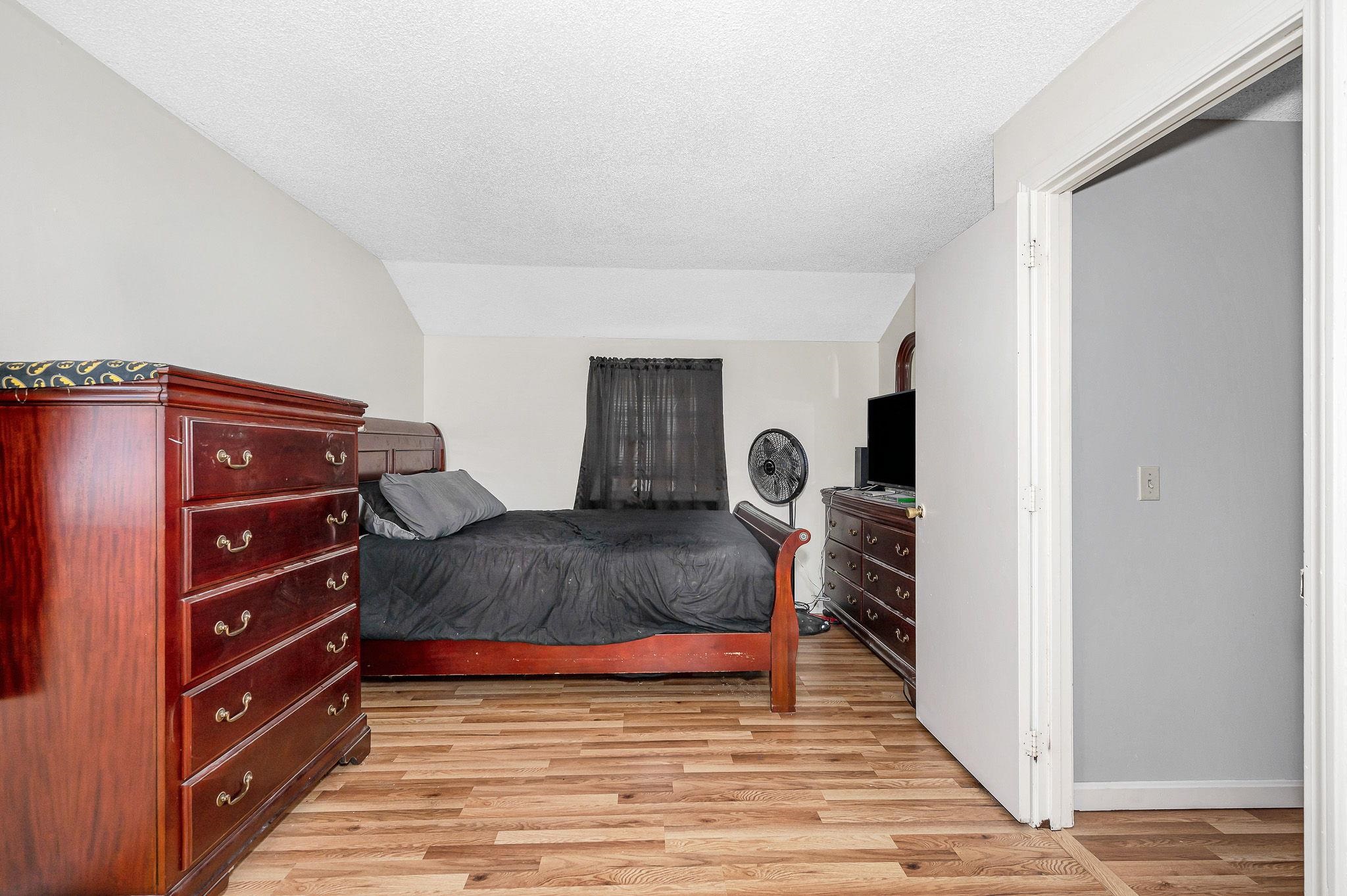 33 Iris Drive Merrimack, NH 03054 - Photo 14 of 36