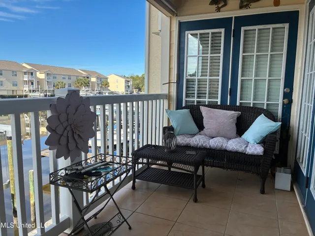 $309,900 | 2421 Beachview Drive, Unit A5, Ocean Springs, MS 39564