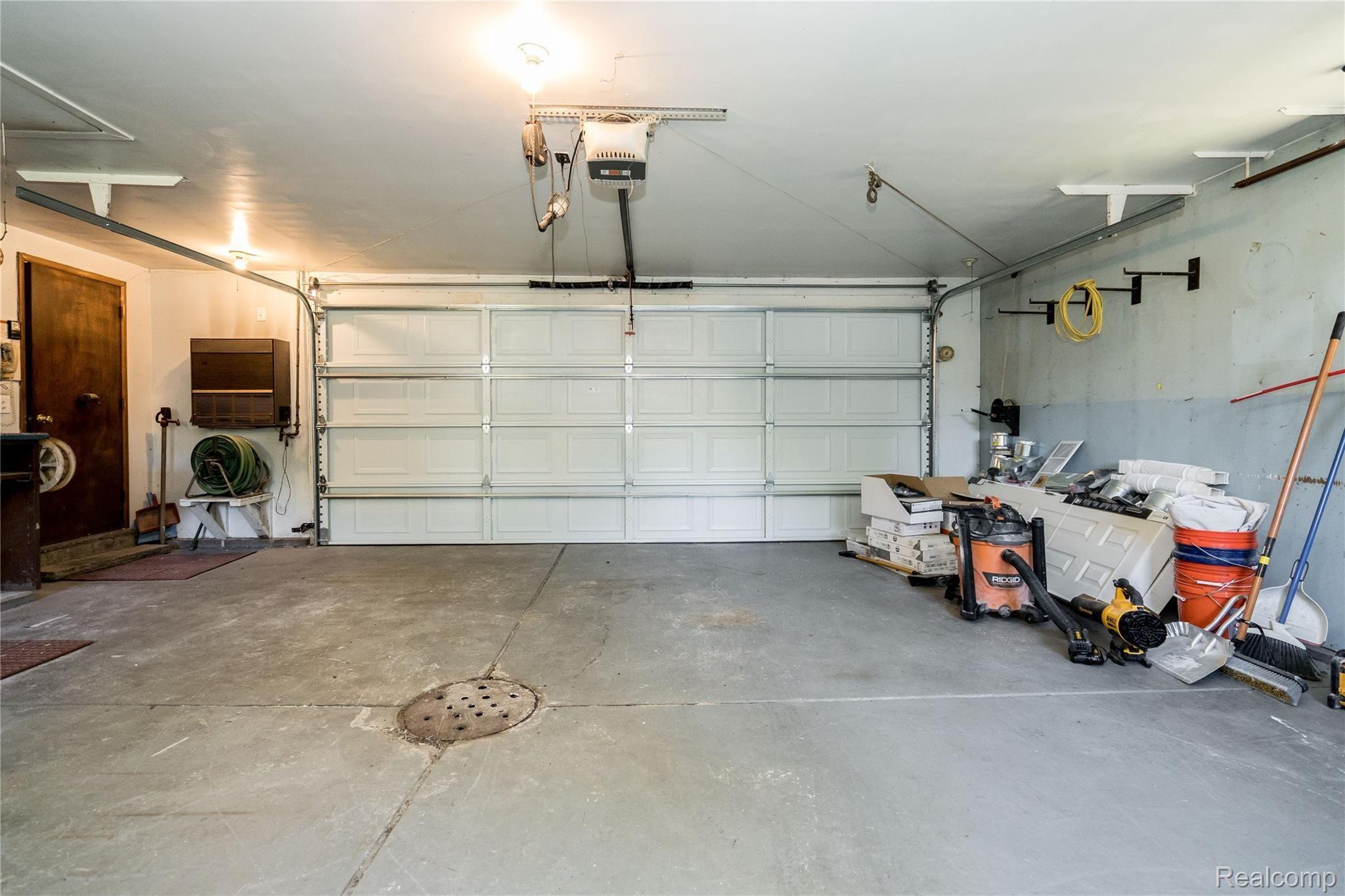 18320 21 Mile Road Macomb, MI 48044 - Photo 9 of 99 DSC03271.jpg