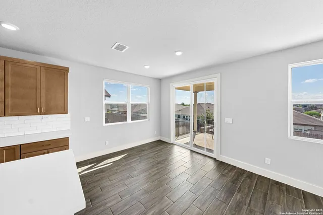 $2,295 | 7030 Hayes Horizon, San Antonio, TX 78233