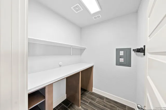 $2,295 | 7030 Hayes Horizon, San Antonio, TX 78233