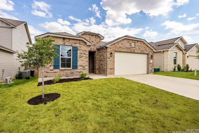 $2,295 | 7030 Hayes Horizon, San Antonio, TX 78233