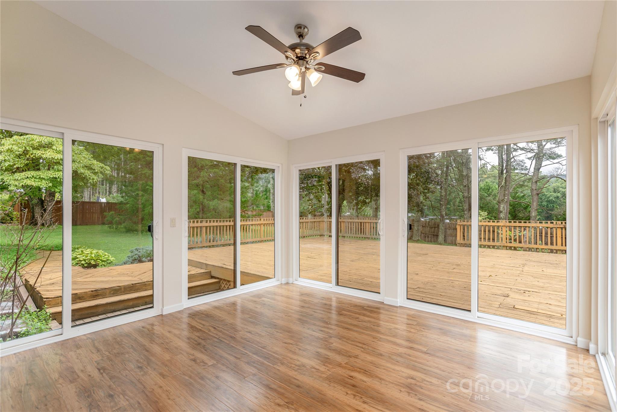 27 Country Road Hendersonville, NC 28791 - Photo 15 of 37 Gallery Image 15
