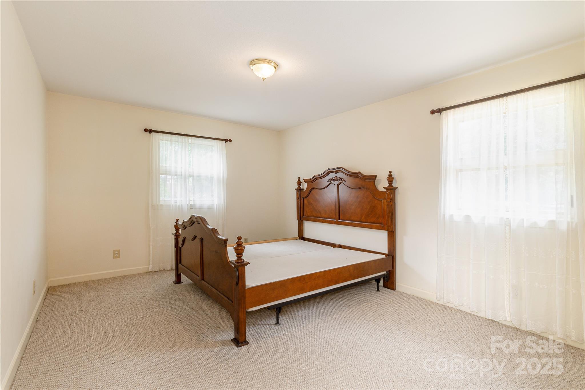 27 Country Road Hendersonville, NC 28791 - Photo 25 of 37 Gallery Image 25